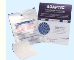 MEDICAZIONE NON ADERENTE STERILE APTIC MISURA 7,6X7,6CM 10 PEZZI 2012ZI - Speedyfarma.it
